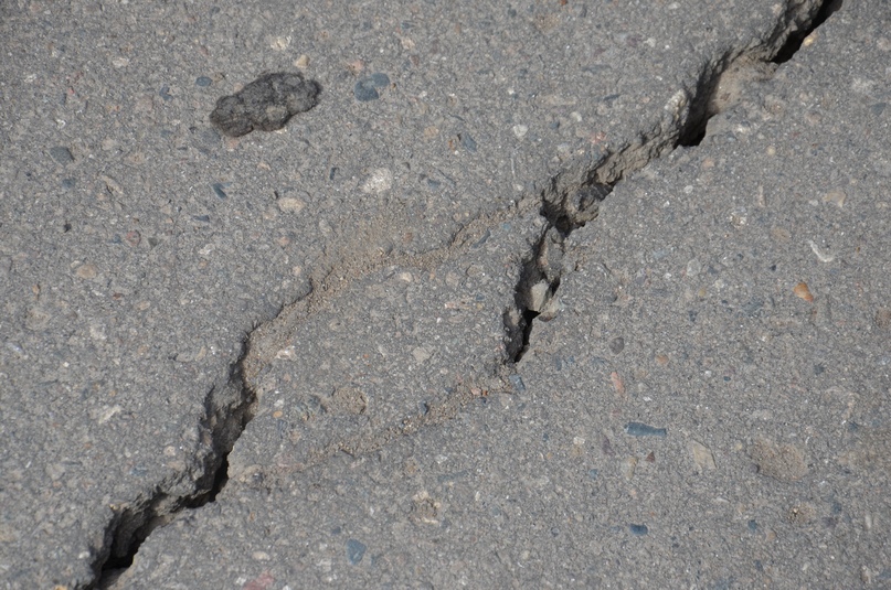 В левобережной части города представители администрации, муниципального учреждения «Агентство по развитию ТМР», подрядной организации и общественности проинспектировали объекты дорожного строительства у которых еще не истек гарантийный срок