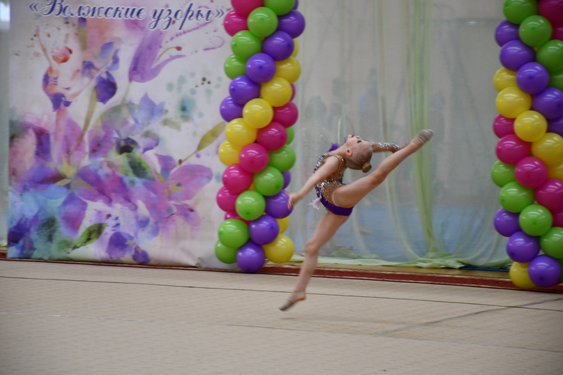 Великолепные грации сегодня выступали на коврах спортивной школы "Старт" в Тутаеве