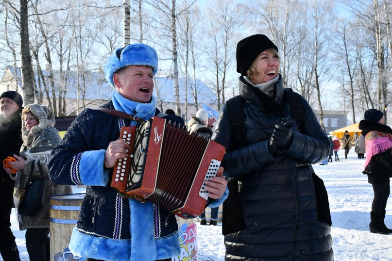 «ГОРОД-ЯРМАРКА» В ТУТАЕВЕ: РАСШИРЕНИЕ   В левобережной части города в Тутаеве состоялся II ежегодный фестиваль «Город-ярмарка»