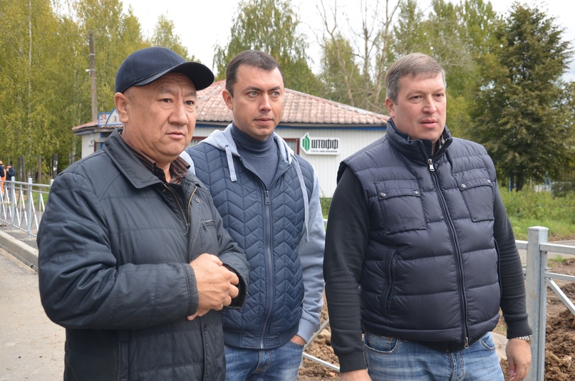 Заместитель председателя Правительства Ярославской области Виктор Неженец осмотрел объекты нацпроекта “Безопасные и качественные автомобильные дороги”