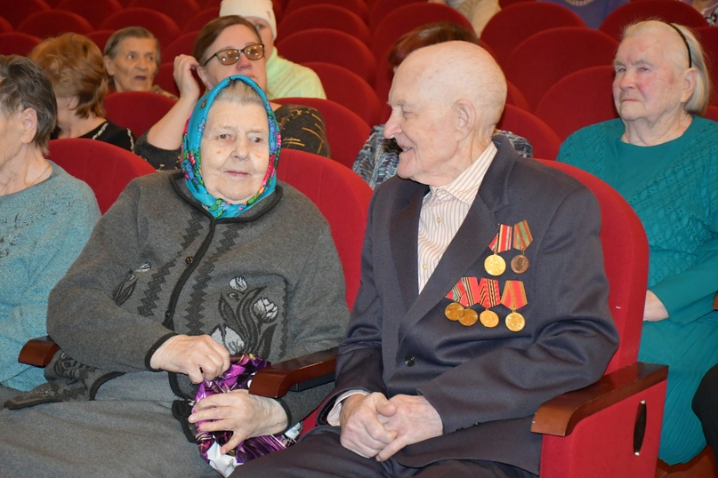 75 ЛЕТ ПОБЕДЫ: СПАСИБО ВАМ, ВЕТЕРАНЫ!   Первые лица продолжают вручать памятные медали в честь 75-летия Победы в Великой Отечественной войне ветеранам Тутаевского района