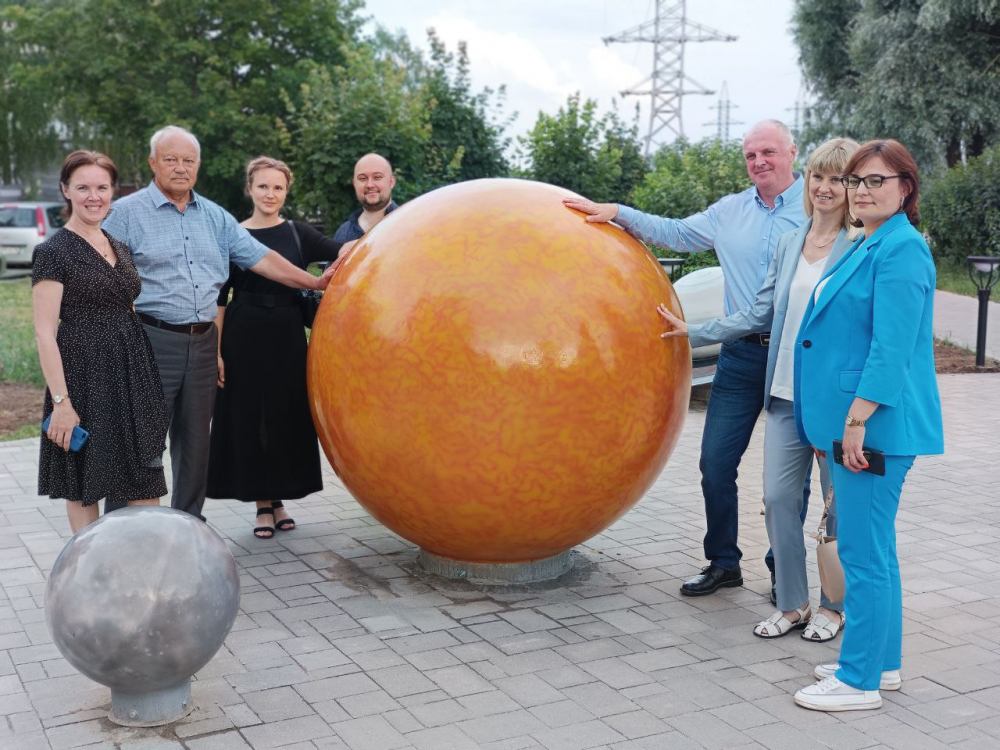 Благоустройство у молодежного центра «Галактика» завершено