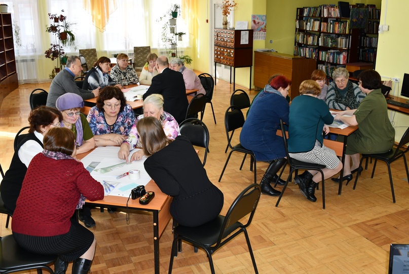 Cегодня в районной библиотеке прошел круглый стол, на котором обсуждали проект благоустройства исторической части левобережья Тутаева