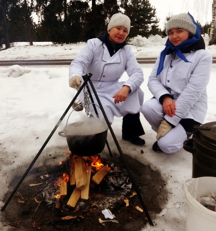 «ЗаварУХА»: тутаевцы приготовили больше всех!  В ходе VI ежегодного регионального фестиваля «ЗаварУХА» команда Тутаевского политехнического техникума победила в номинации «За широкий ассортимент рыбных блюд»