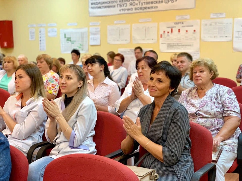 В преддверии Дня медицинского работника в Ярославле вручили Губернаторские премии профессионалам своего дела, среди награжденных - тутаевский врач