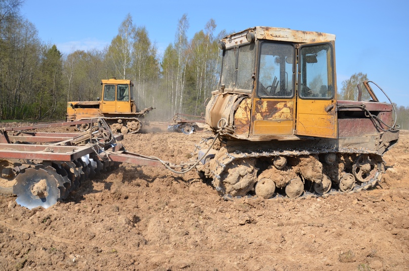 Весенне-полевые работы СПК Тутаевского района проводят с высокими процентами выполнения плановых показателей