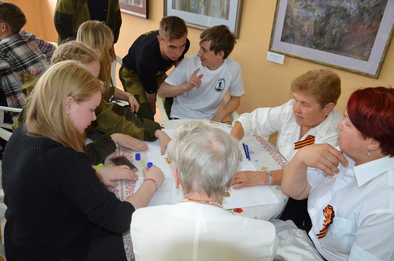В тутаевском молодежном центре "Галактика" состоялась традиционная ежегодная "Встреча поколений", она организуется совместно с Советом ветеранов в преддверии Дня Победы