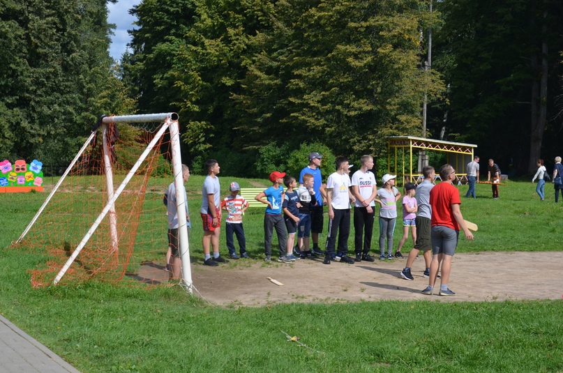 59 детей из Иркутской области в настоящее время размещены в социально-оздоровительном центре «Чайка», который находится неподалеку от города в Артемьевском сельском поселении