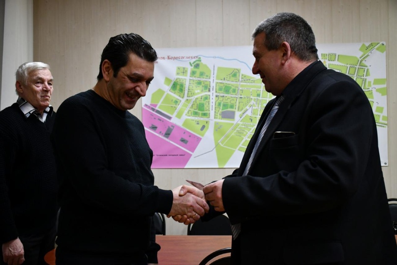 ПОПОЛНЕНИЕ В РЯДАХ СОВЕТА ПРИ ПОЛИЦИИ  Директор муниципального информационного центра «Берега» Виталий Бортяков вошел в Общественный совет при Тутаевском МО МВД России