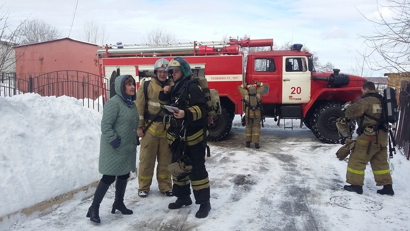 В Тутаеве прошел Единый день пожарной безопасности, тренировочные мероприятия с эвакуацией людей были проведены в центральной районной больнице и социальном центре «Милосердие»