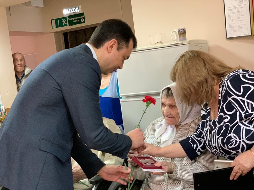 НИЗКИЙ ПОКЛОН ВАМ, ВЕТЕРАНЫ!