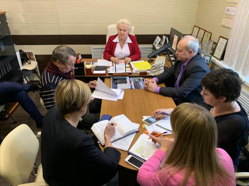 АВТОБУС НА ЛЕВОМ БЕРЕГУ Ходит до переправы, но может уйти в историю