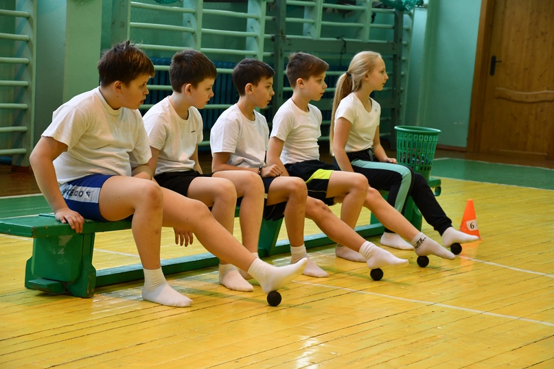 В лицей №1 прибыл новый спортивный инвентарь в рамках губернаторского проекта «Спорт – детям»