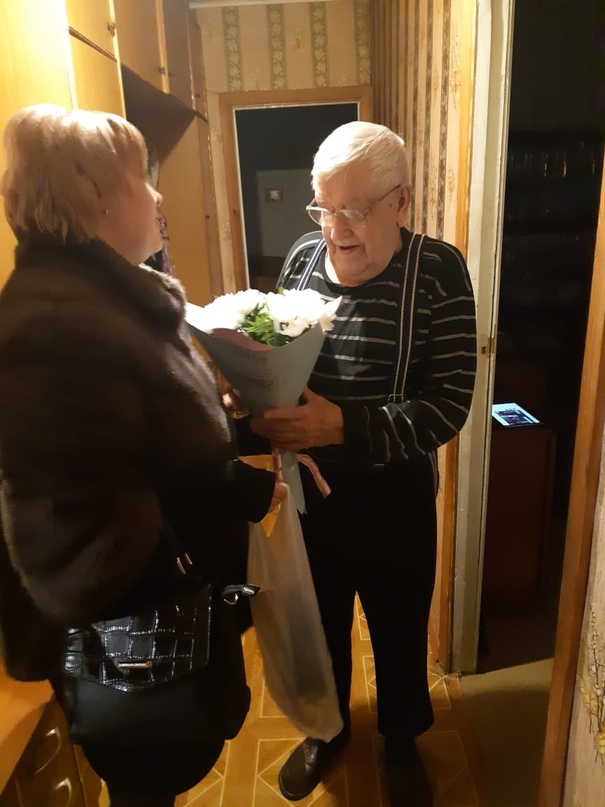 ПОЗДРАВИЛИ ВЕТЕРАНОВ