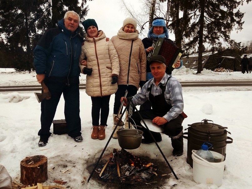 «ЗаварУХА»: тутаевцы приготовили больше всех!  В ходе VI ежегодного регионального фестиваля «ЗаварУХА» команда Тутаевского политехнического техникума победила в номинации «За широкий ассортимент рыбных блюд»