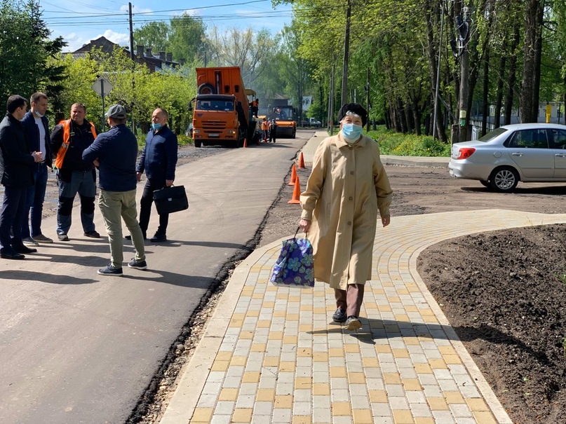 Проверили ход работ на улице Панина, которую в этом году удалось включить в программу федерального национального проекта «Безопасные и качественные автомобильные дороги»