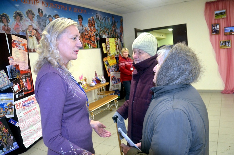 С ОТКРЫТОЙ ДУШОЙ И ДОБРЫМ СЕРДЦЕМ   В левобережной части города в районном Центре культуры и досуга отметили день инвалидов
