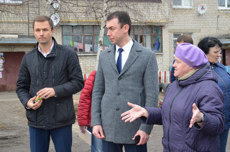 Глава района Дмитрий Юнусов провел на левом берегу города встречу с жителями