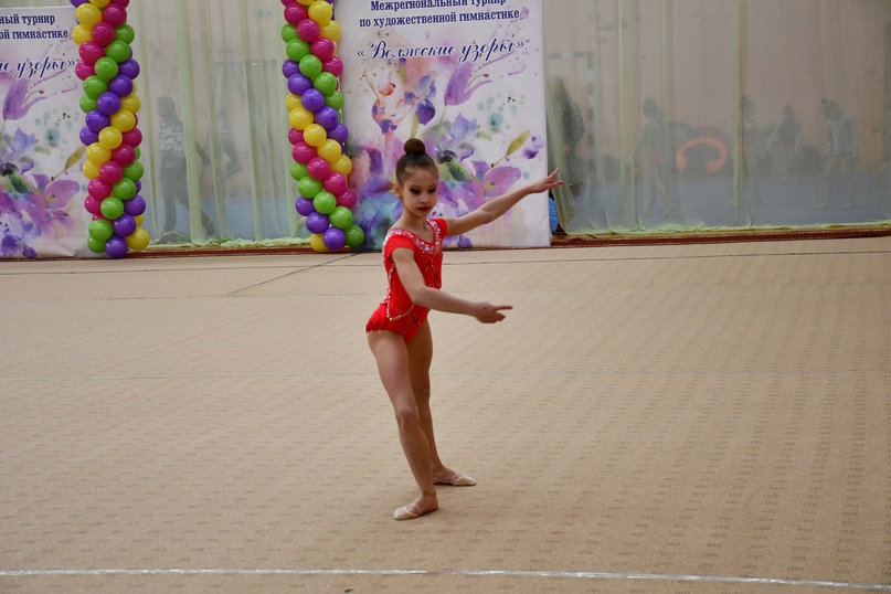 Великолепные грации сегодня выступали на коврах спортивной школы "Старт" в Тутаеве