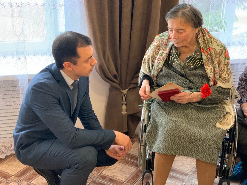 НИЗКИЙ ПОКЛОН ВАМ, ВЕТЕРАНЫ!