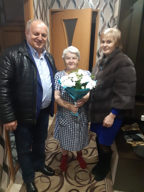 ПОЗДРАВИЛИ ВЕТЕРАНОВ