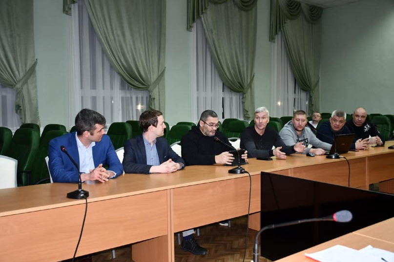 ОБСЛЕДУЮТ УЧРЕЖДЕНИЯ ОБРАЗОВАНИЯ И КУЛЬТУРЫ  Чтобы сделать их светлее и ярче, при этом переформатировать систему освещения на минимальный расход энергии