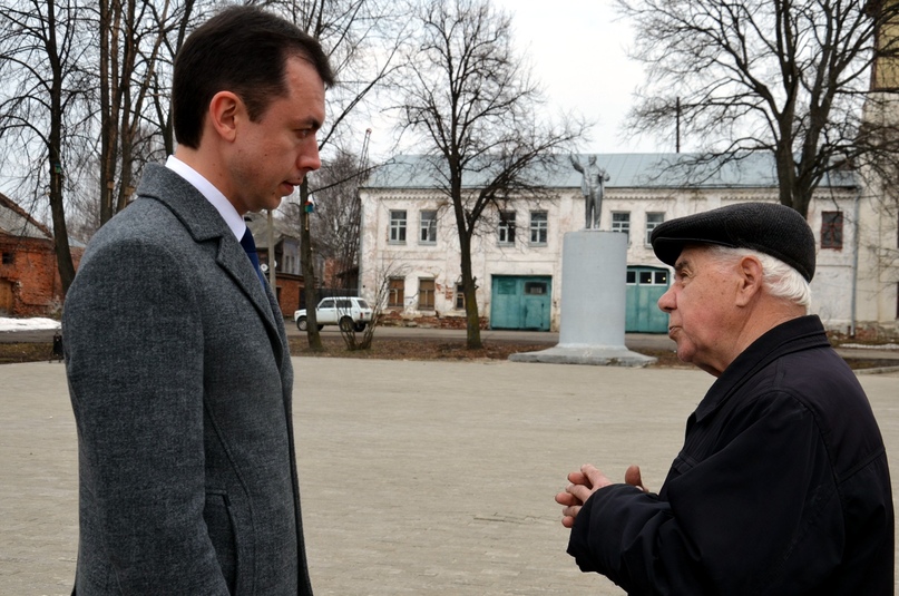 Глава района Дмитрий Юнусов провел на левом берегу города встречу с жителями