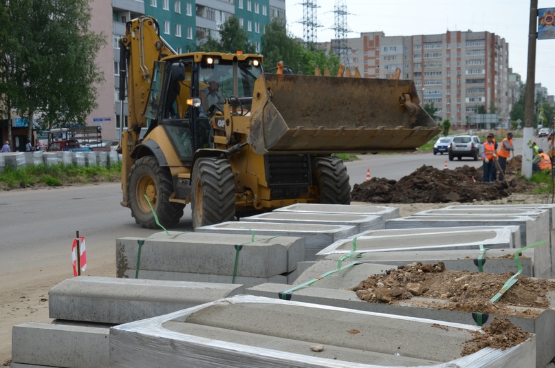 В Тутаевском районе ход работ по благоустройству контролируется главой Дмитрием Юнусовым, администрацией, "Агентством по развитию ТМР", депутатами Ярославской областной Думы от Тутаевского района и представителями общественности