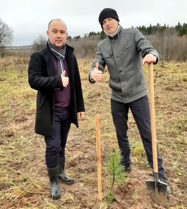 175 ДЕРЕВЬЕВ В ЧЕСТЬ ВЕЛИКОГО ЗЕМЛЯКА _________ В Тутаевском районе прошла Всероссийская экологическая акция «Живи, лес!»