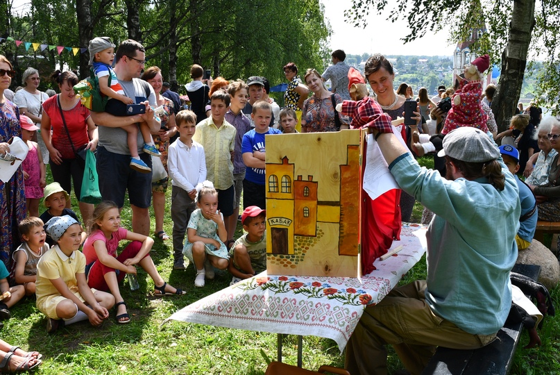 В Тутаеве сегодня открылся четвертый фестиваль русских колокольных звонов «Перед Спасом»