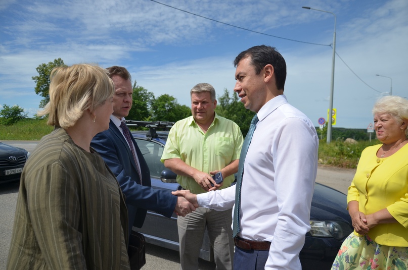 Поля птицефабрики у Фоминского осмотрели представители регионального департамента охраны окружающей среды и администрации района, вместе с членами Общероссийского народного фронта