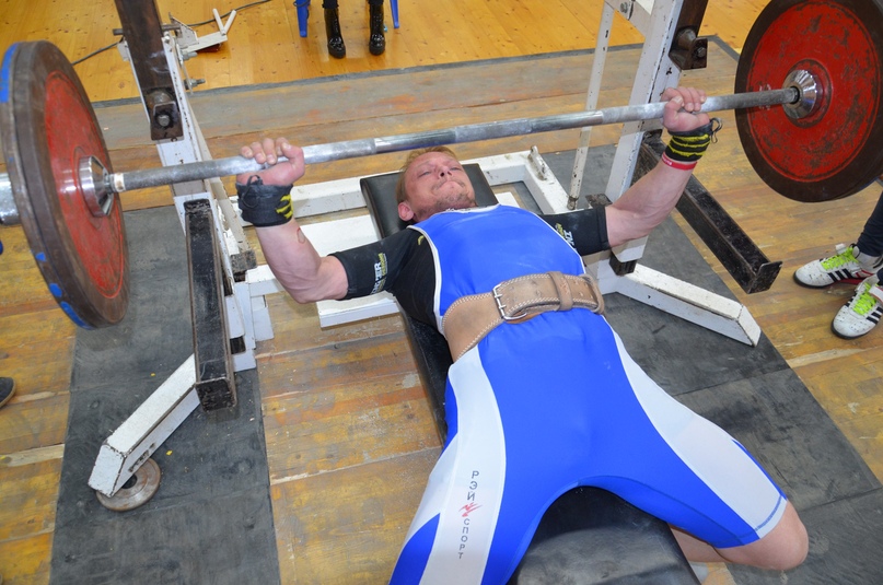 ПЕРВЫЙ "ЖИМ ТУТ"