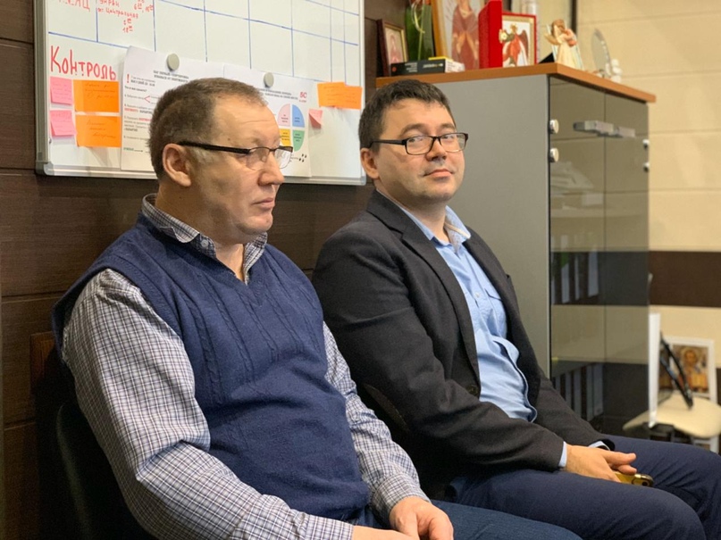 АВТОБУС НА ЛЕВОМ БЕРЕГУ Ходит до переправы, но может уйти в историю