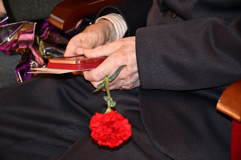 75 ЛЕТ ПОБЕДЫ: СПАСИБО ВАМ, ВЕТЕРАНЫ!   Первые лица продолжают вручать памятные медали в честь 75-летия Победы в Великой Отечественной войне ветеранам Тутаевского района