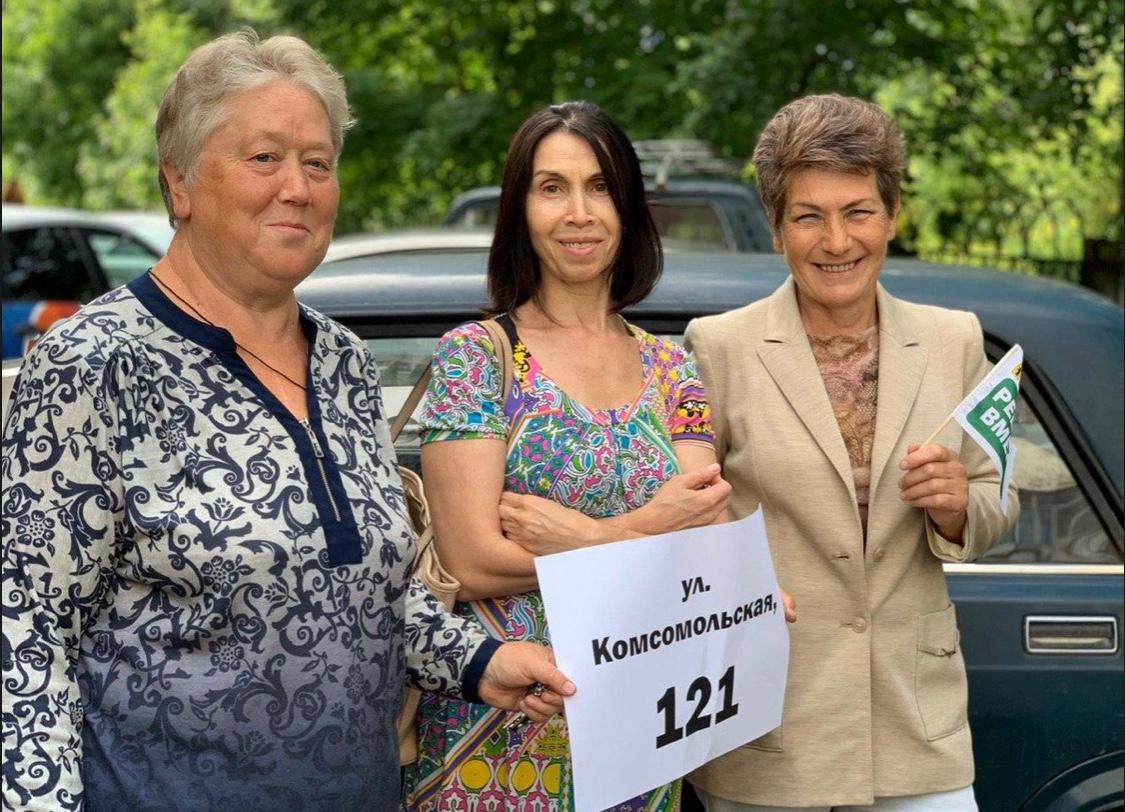 В рамках Губернаторского проекта «Решаем вместе» были проведены встречи. Жители активно голосуют, чтобы именно их двор попал в программу благоустройства.