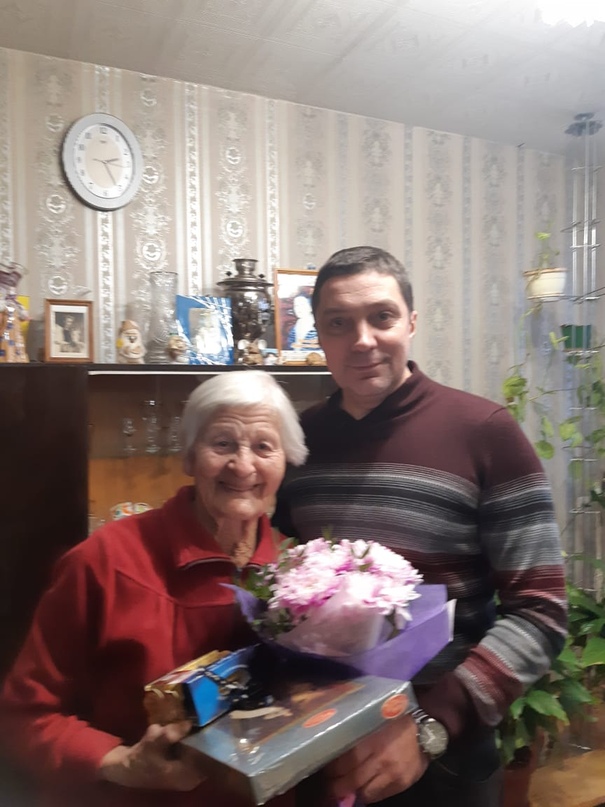 ПОЗДРАВИЛИ ВЕТЕРАНОВ