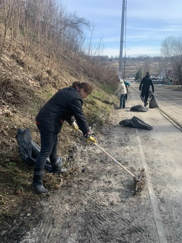 Приглашаем всех на субботники!
