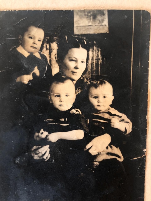 РОДОНАЧАЛЬНИКИ БОЛЬШОЙ СЕМЬИ ИЗ ЛЕВОБЕРЕЖЬЯ    Продолжаем освещать тему о ветеранах и тружениках тыла Тутаевского района