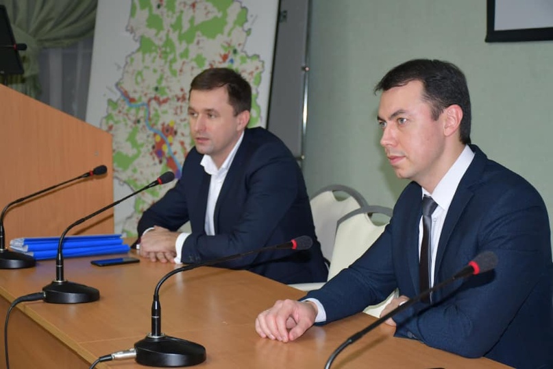 ОБСЛЕДУЮТ УЧРЕЖДЕНИЯ ОБРАЗОВАНИЯ И КУЛЬТУРЫ  Чтобы сделать их светлее и ярче, при этом переформатировать систему освещения на минимальный расход энергии