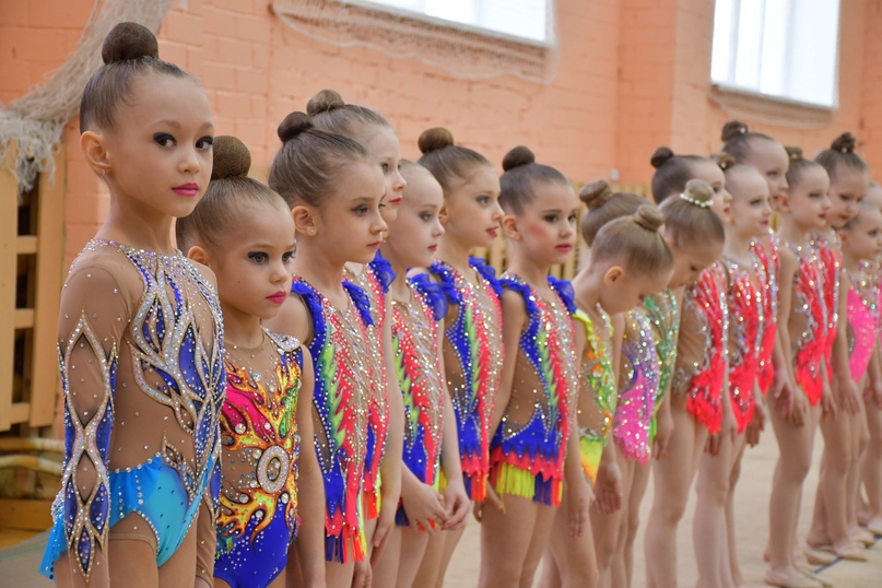 Великолепные грации сегодня выступали на коврах спортивной школы "Старт" в Тутаеве