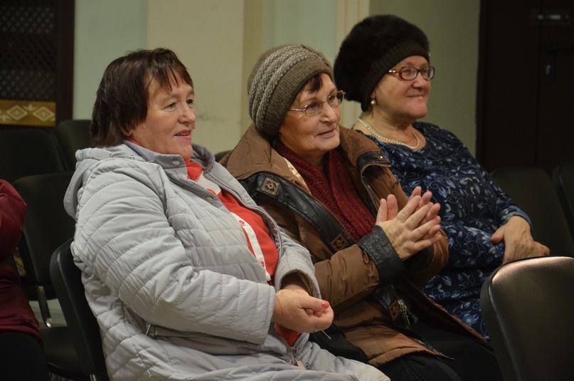 С ОТКРЫТОЙ ДУШОЙ И ДОБРЫМ СЕРДЦЕМ   В левобережной части города в районном Центре культуры и досуга отметили день инвалидов