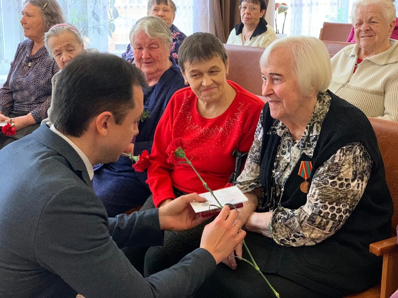 НИЗКИЙ ПОКЛОН ВАМ, ВЕТЕРАНЫ!