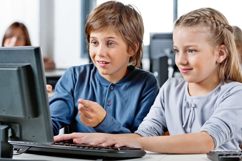 Как совершать безопасные покупки в Интернете, защитить свои персональные данные и странички в социальных сетях от виртуальных пиратов - всему этому тутаевских школьников научат на уроках безопасности