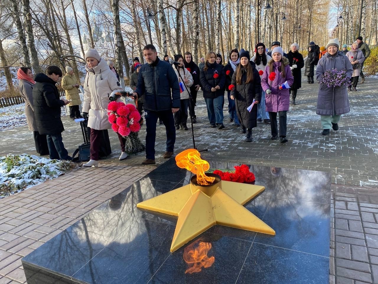 В Тутаеве открыт благоустроенный Парк Победы с отремонтированным мемориалом