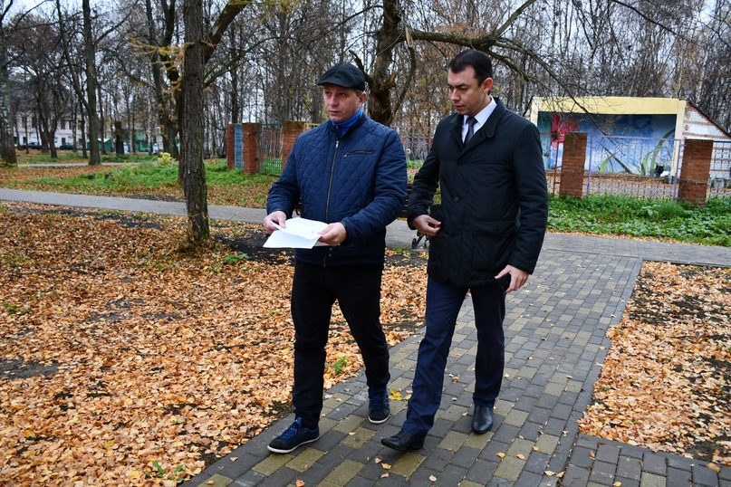 В левобережье Тутаева ищут возможность повысить функциональность хоккейного корта и использовать его не только в зимнее, но и в летнее время