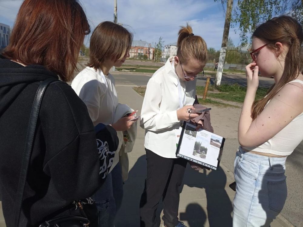 Проголосовать за объект благоустройства в Тутаеве помогают волонтеры