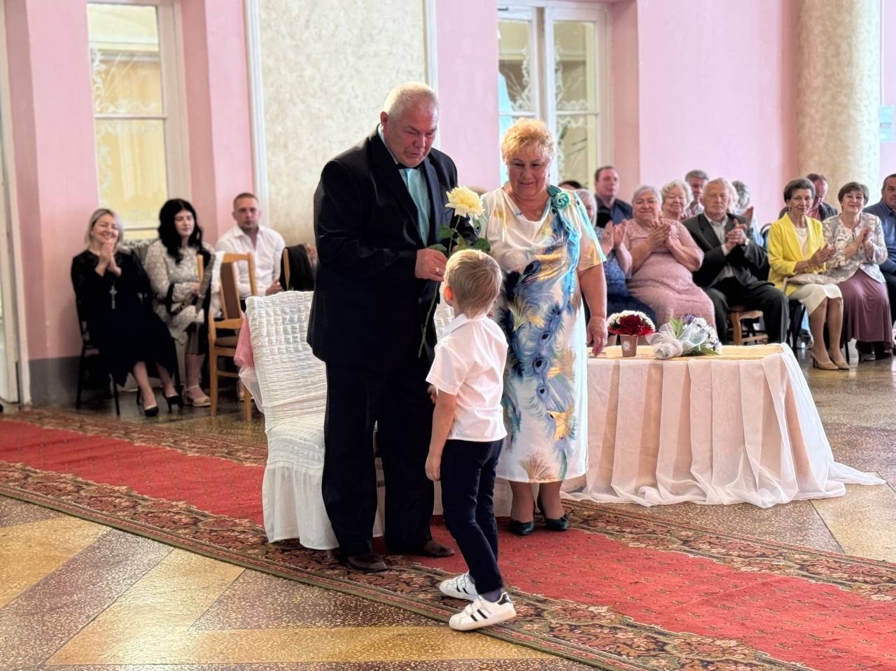 С золотой свадьбой, Николай Николаевич и Инна Николаевна!