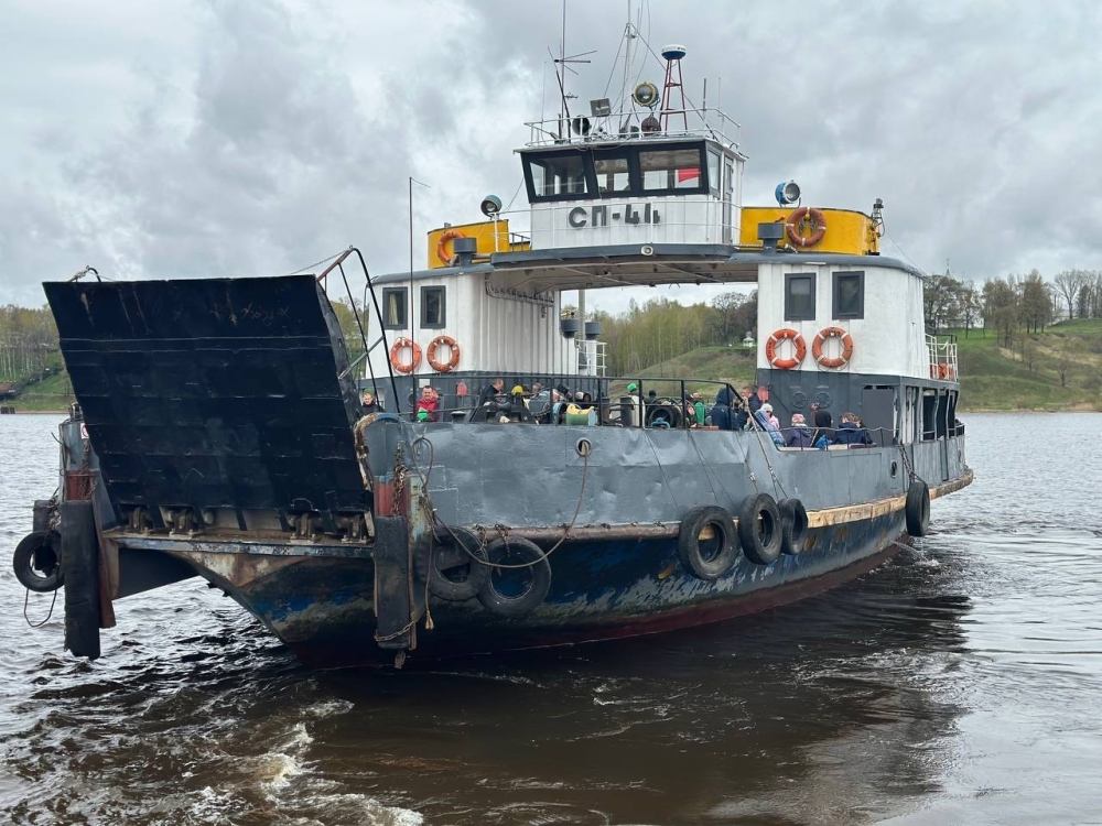 Автомобильный паром СП-44 уйдет с переправы через Волгу в Тутаеве 15 ноября