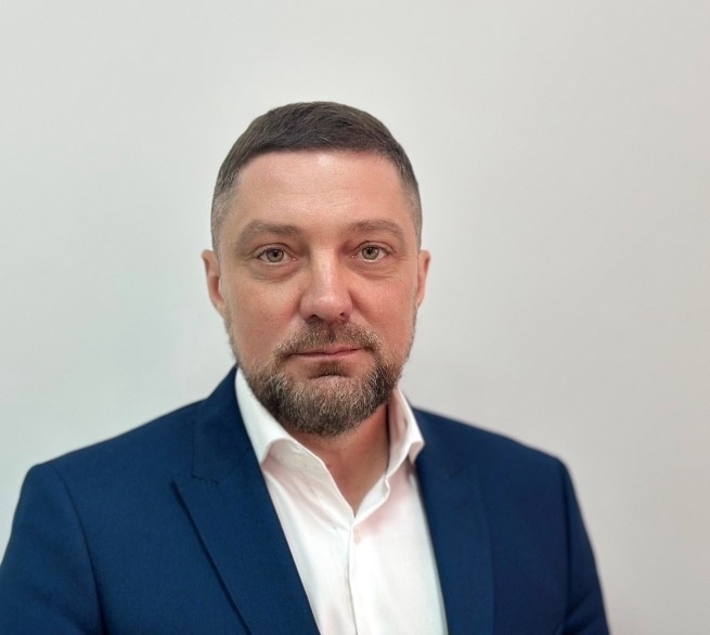 Поздравляю с самыми любимыми еще со времен детства праздниками!