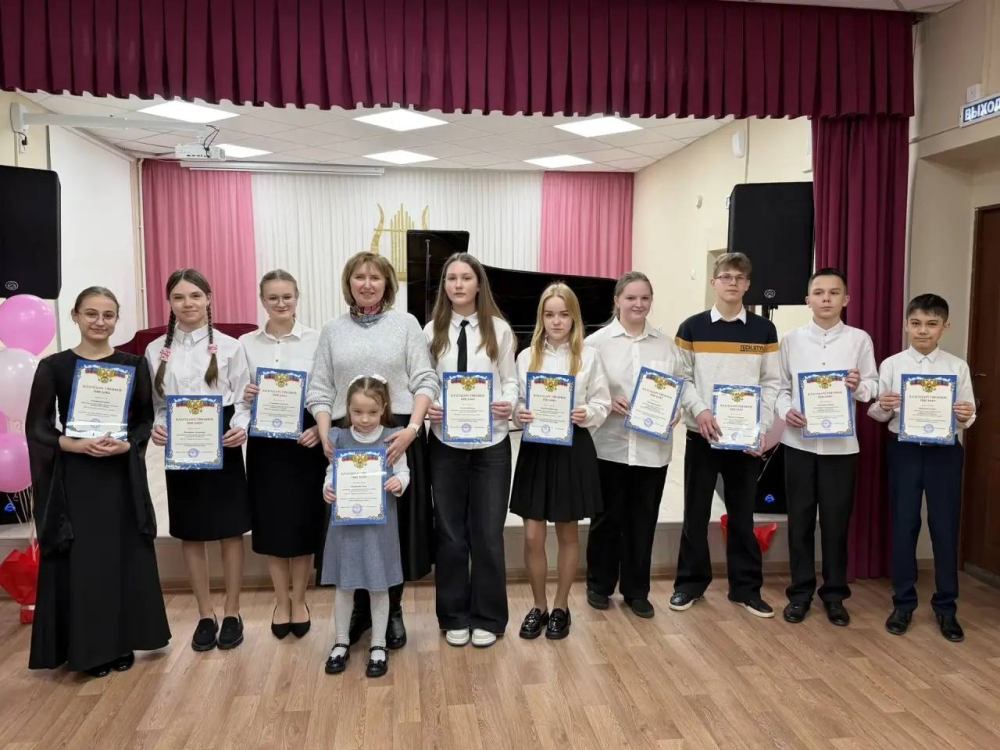 Торжественно открыли новый зал в детской школе искусств в Тутаеве!